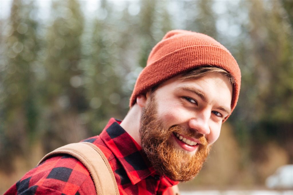 bonnet à barbe intégrée